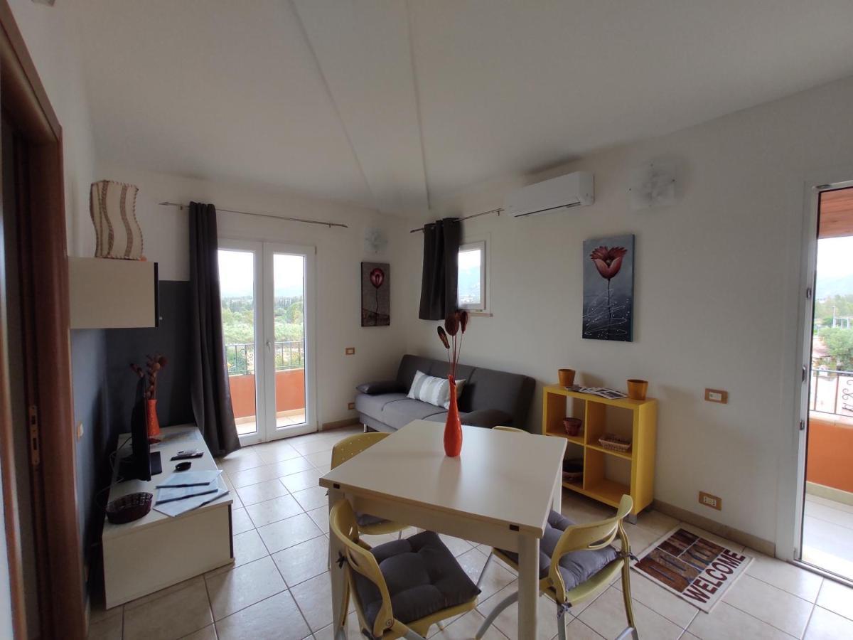 Casa Vacanze - Villa San Pietro Bagian luar foto