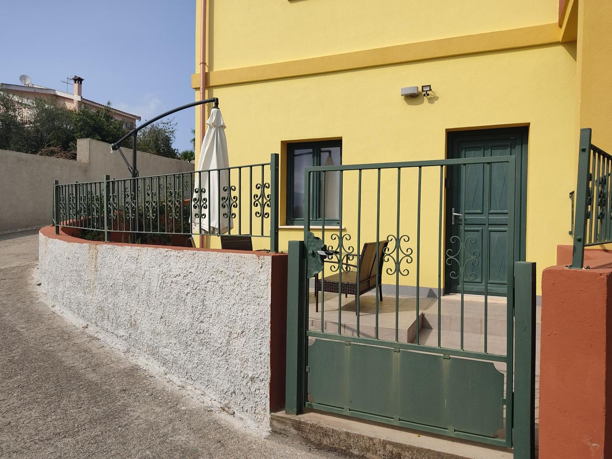 Casa Vacanze - Villa San Pietro Bagian luar foto