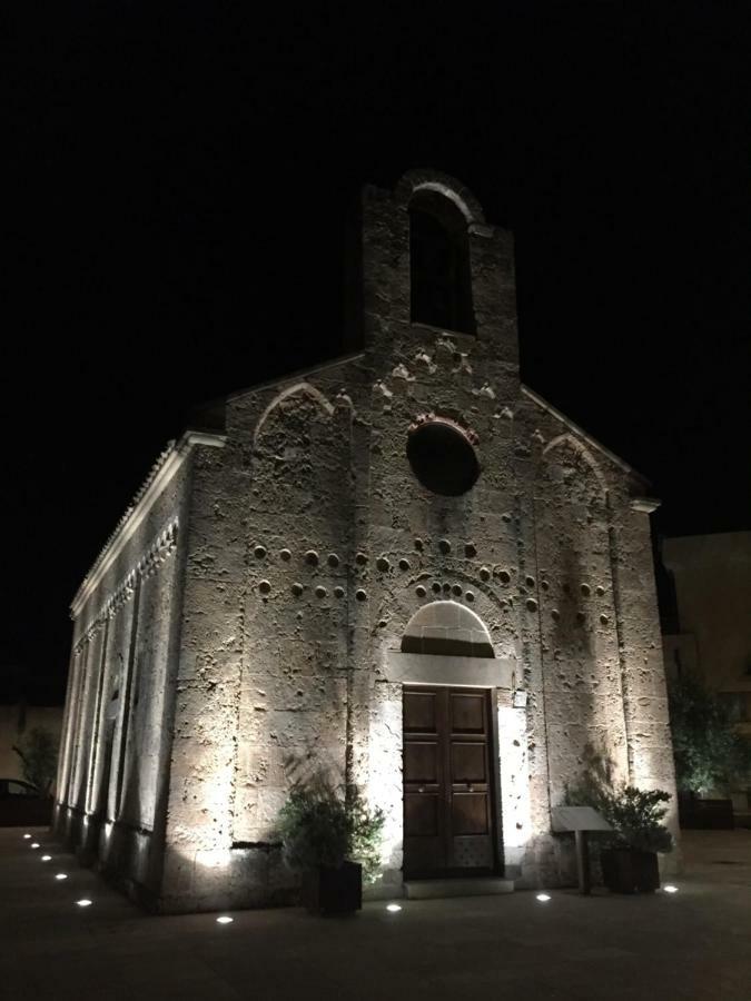 Casa Vacanze - Villa San Pietro Bagian luar foto